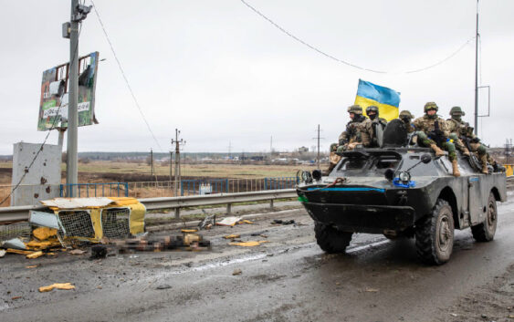 Аскердик талдоочу Буча шаарынын тургундарынын өлүмүнө украин аскерлерин айыптады