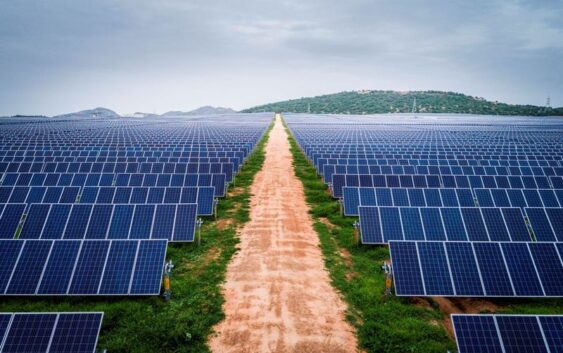Китай намерен построить в Кыргызстане солнечную электростанцию на 1000 мегаватт