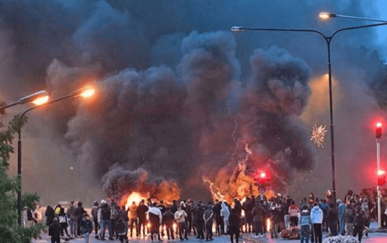 Увеличение числа раненых из-за продолжающихся протестов в Швеции