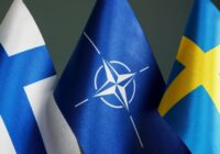 Финляндия менен Швеция НАТО боюнча сүйлөшүү үчүн Түркияга чабарман жөнөттү