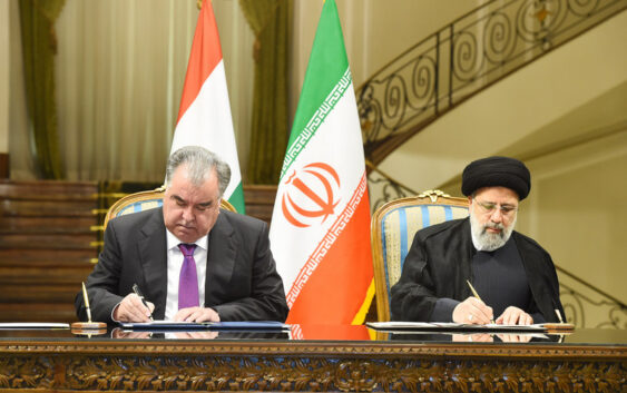 В Тегеране прошли переговоры президентов Таджикистана и Ирана — подписано 16 соглашений
