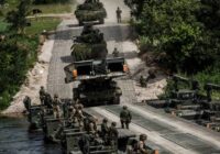 НАТО удвоит силы в Восточной Европе