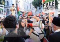 Митинг перед администрацией премьер-министра Британии в поддержку сектора Газа
