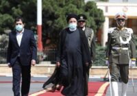 Раиси: Иран стремится играть активную роль в регионе