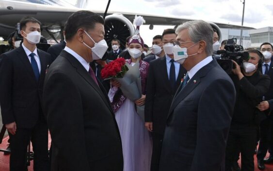 Председатель Китая Си Цзиньпин прибыл с госвизитом в Казахстан