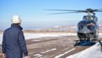 Садыр Жапаров жаңы сатылып алынган Airbus H145 тик учагын сынап көрдү. Сүрөт