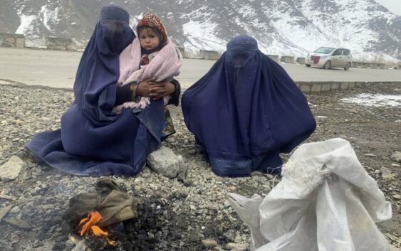 В Афганистане около 100 человек погибли из-за морозов