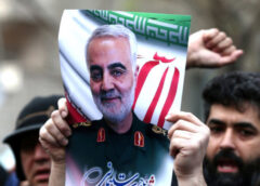 Иракта Иран генералы Касем Сулеймани эскерилди