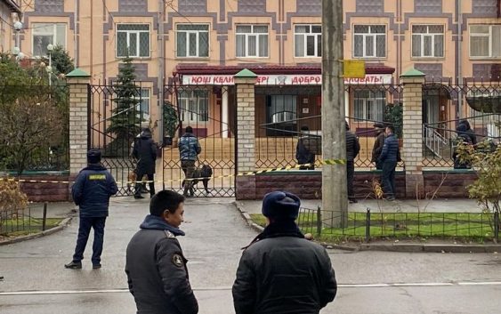 Как минирование школ в Бишкеке связано с Украиной?