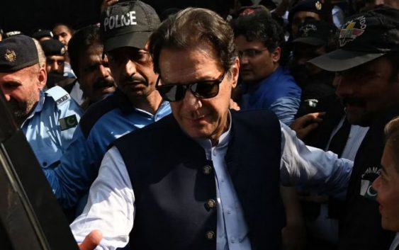 Власти Пакистана заявили о намерении арестовать Имрана Хана