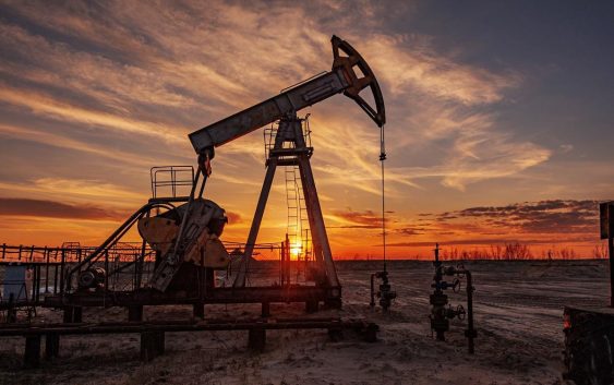 Зачем Россия и Саудовская Авария сокращают добычу нефти, а первая экспорт и свои доходы?