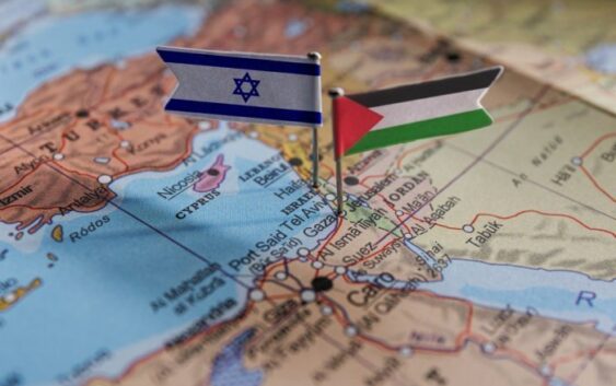 Главы МИД России и Ирана обсудили палестино-израильский конфликт