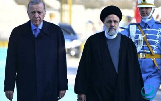 Президент Ирана прибыл в Турцию. Зачем?