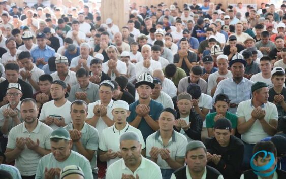 Борбор Азия лидерлери кыргыз элин Курман айт майрамы менен куттукташты
