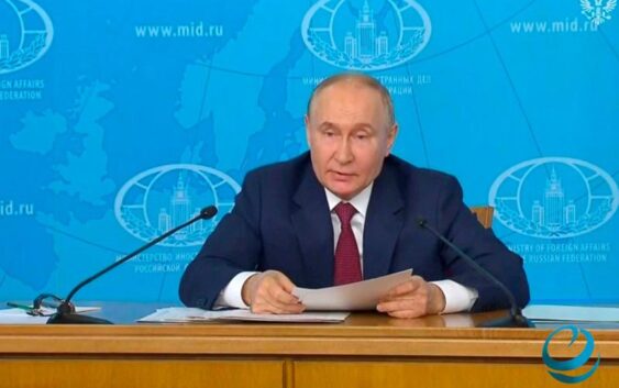 Путин ок атышпоонун шарттарын жана Украина менен сүйлөшүүлөрдү баштоону сунуштады